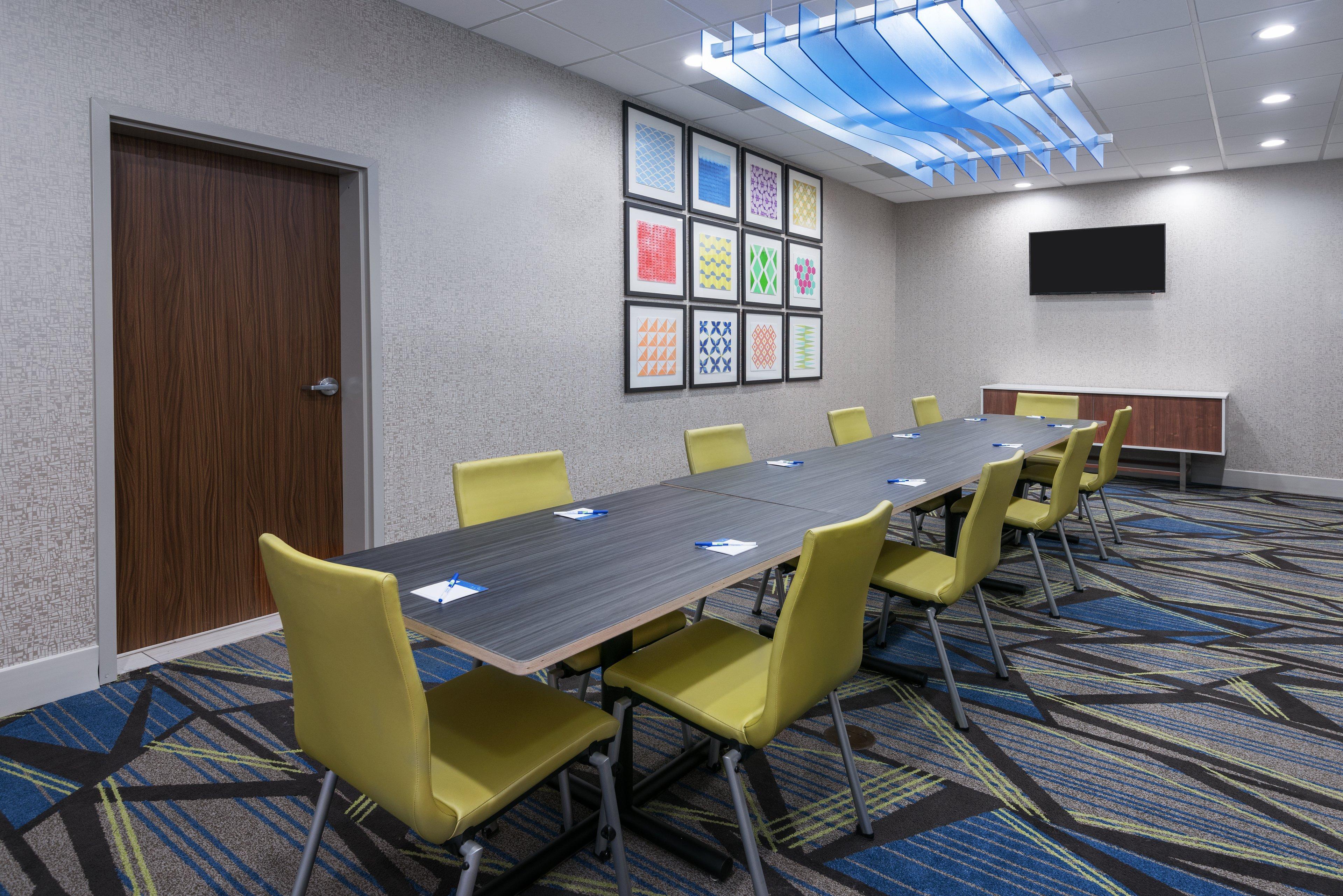 Express & Suites- Sugar Land Se - Missouri By Ihg 3* Missouri City