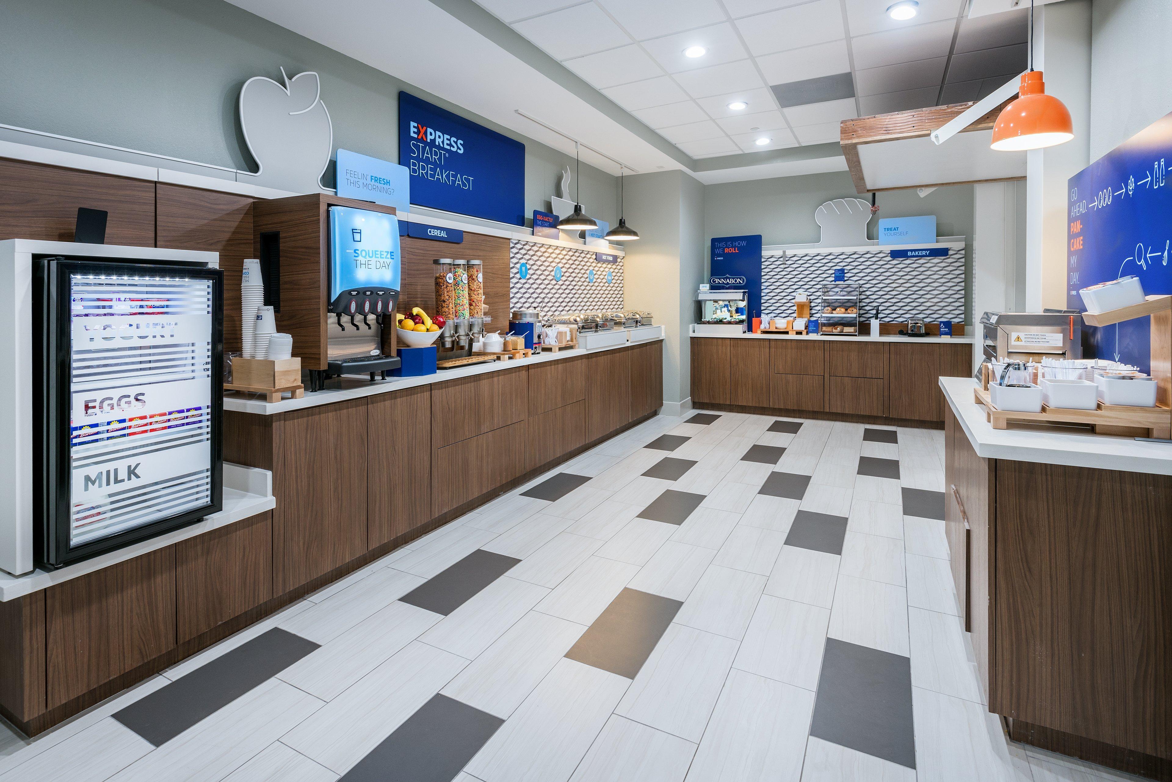 Express & Suites- Sugar Land Se - Missouri By Ihg