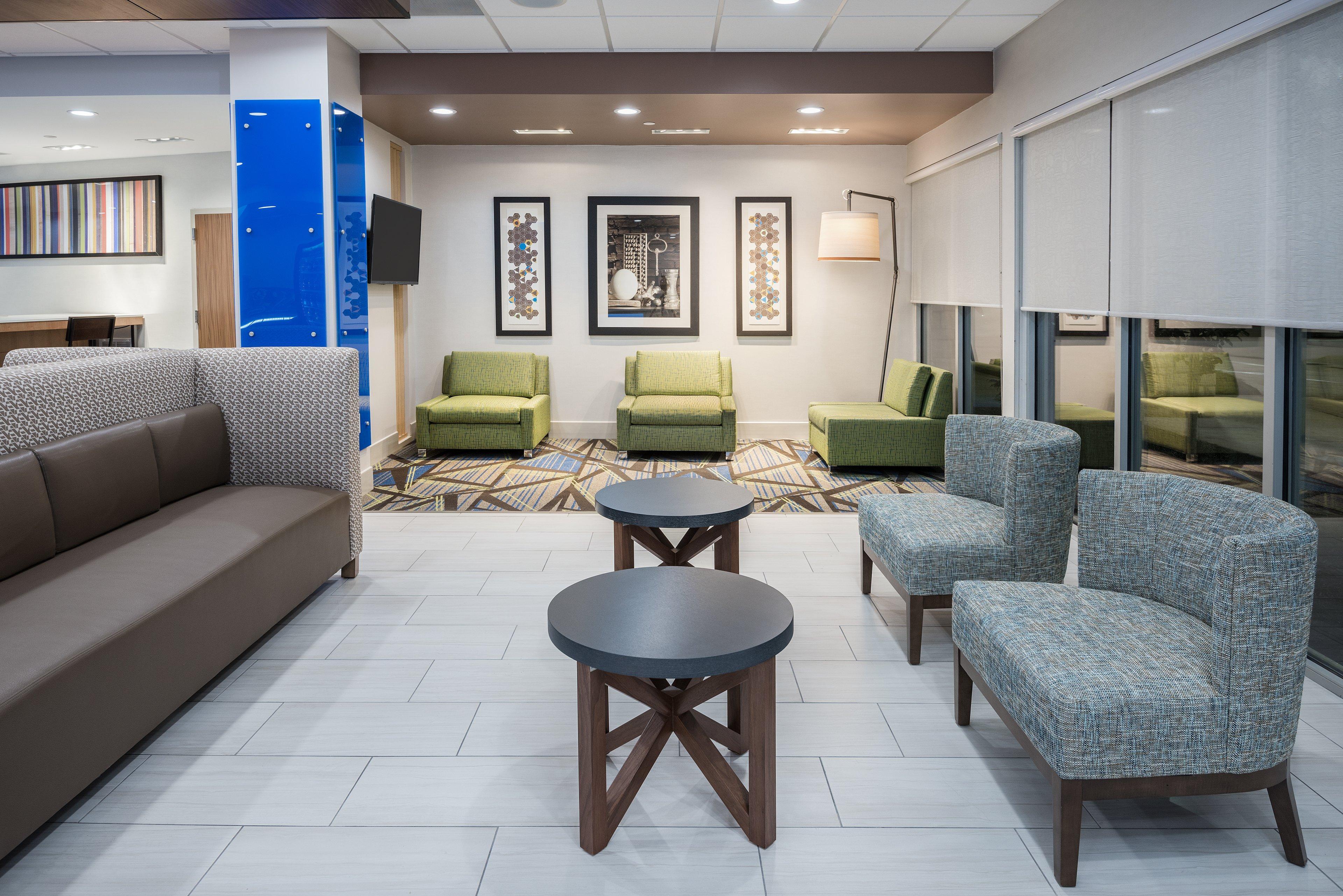 Hotel Express & Suites- Sugar Land Se - Missouri By Ihg